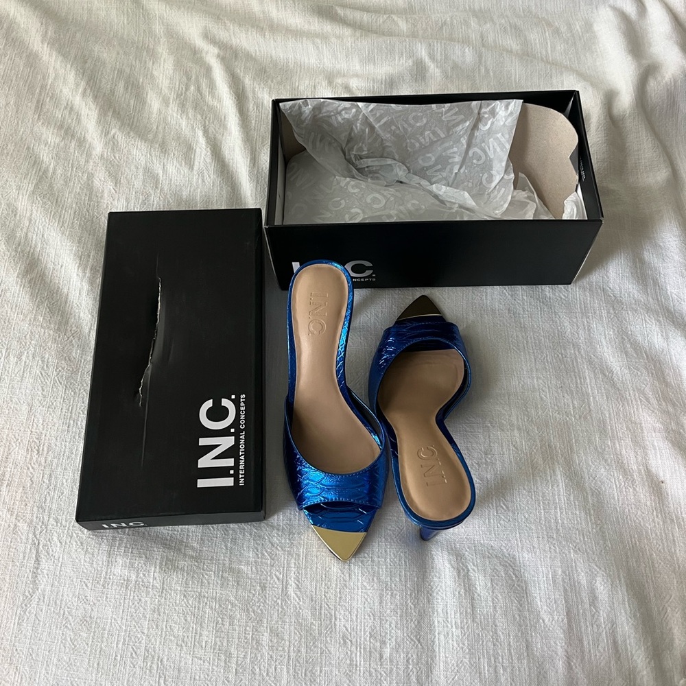 INC Women's Blue and Gold Heels